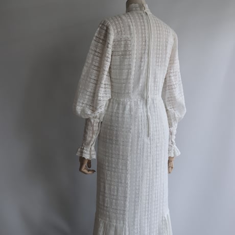 【RENTAL】Full lace high neck dress