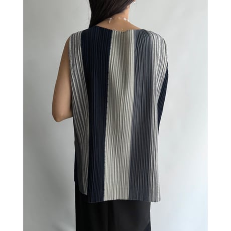 Dark blue vertical striped tops