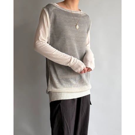 Gradient zip tops