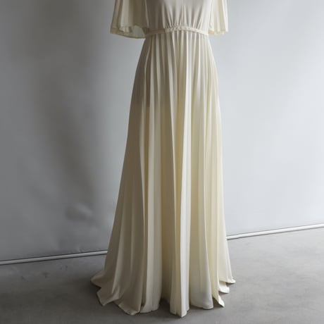 【RENTAL】Pleated dress