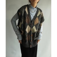 Argyle knit vest