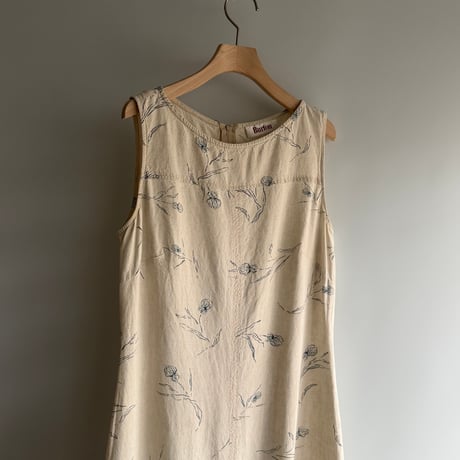 Floral sleeveless dress