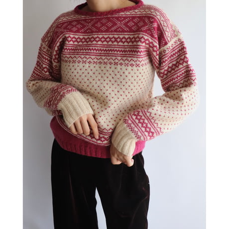 Pink nordic knit