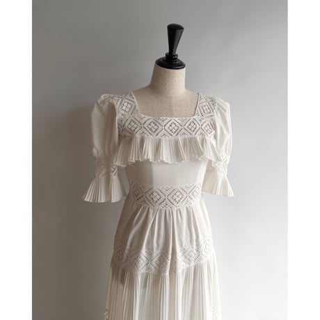【RENTAL】Pleated ruffle tiered dress
