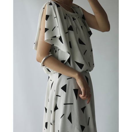 80's triangle dress