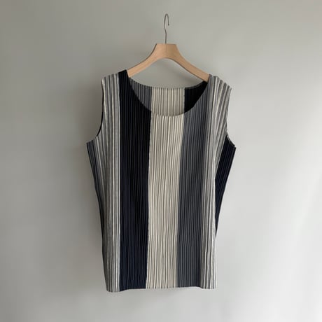 Dark blue vertical striped tops