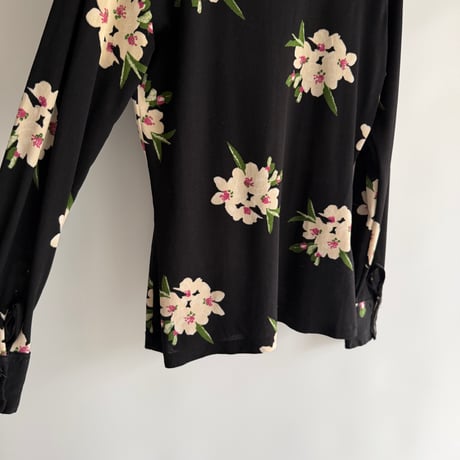 Classic flower shirt