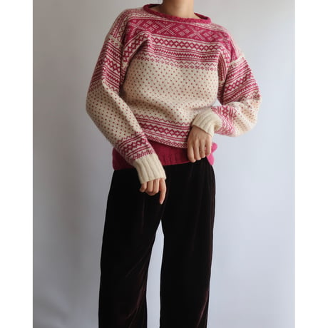 Pink nordic knit