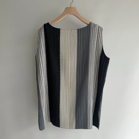 Dark blue vertical striped tops