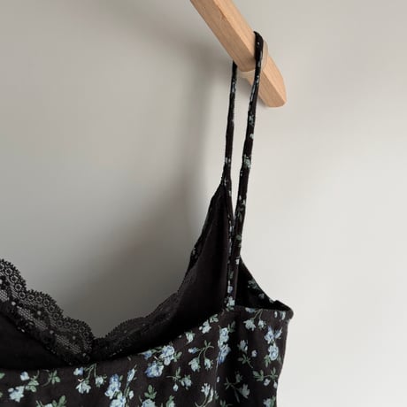 Small flower lace trim cami