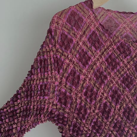 Burgundy check popcorn tops