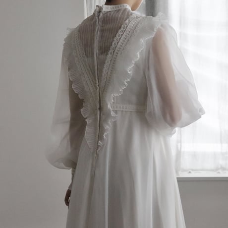 【RENTAL】White organdy high neck dress