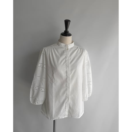 Flower lace stand collar blouse