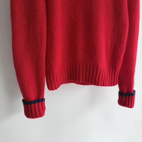 Red knit with lines