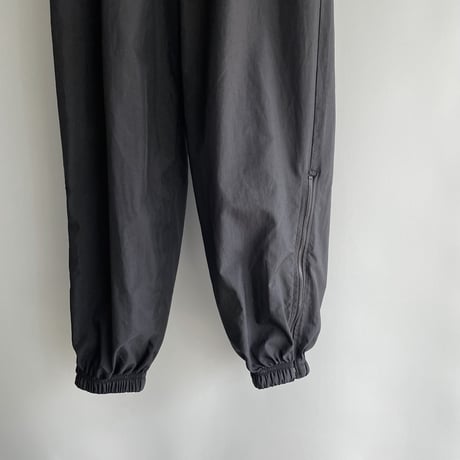black jogger pants (men's)