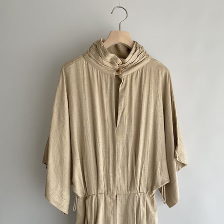 Deformation linen one-piece