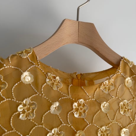 Bead flower sheer tops