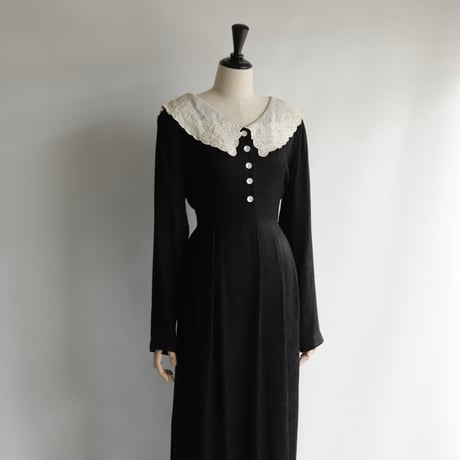 【Rental】Embroidery collar dress