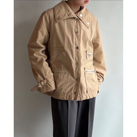 Beige design outer