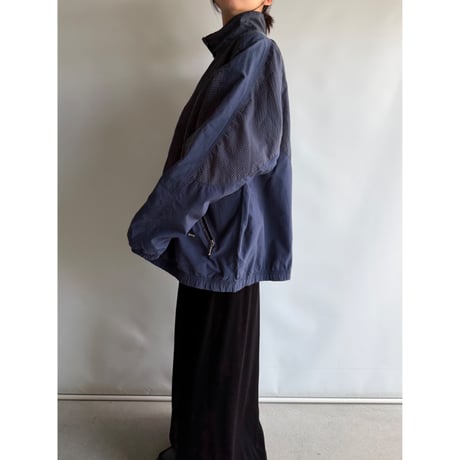 Navy check outer