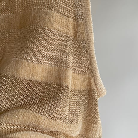Gold lame border tops