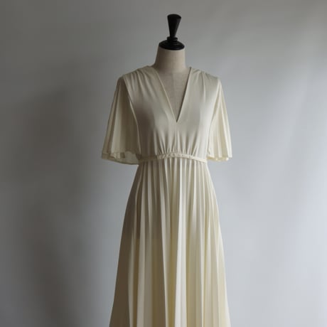【RENTAL】Pleated dress