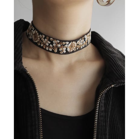 Embroidery braid choker