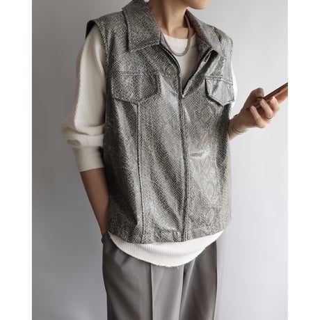 Python vest