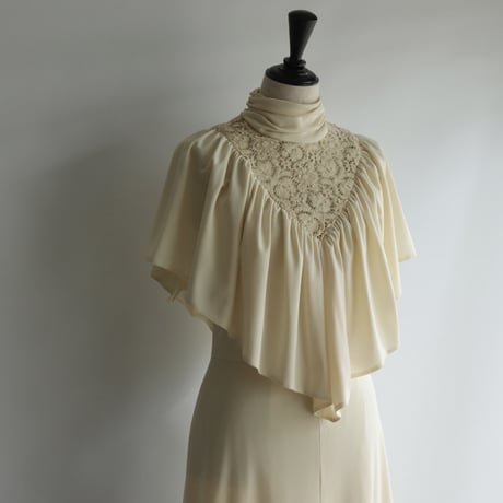 【RENTAL】High neck gathered dress