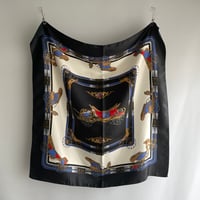 Carriage scarf