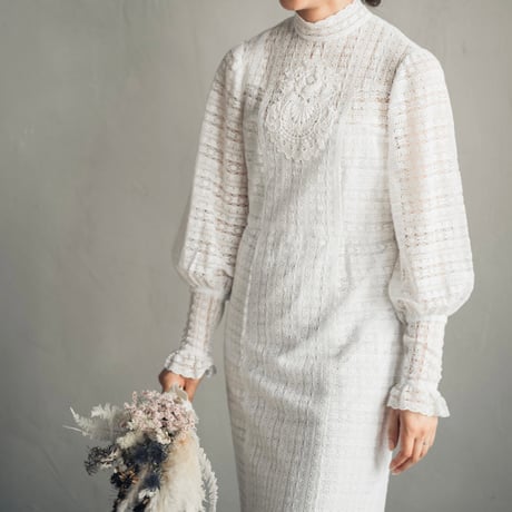 【RENTAL】Full lace high neck dress