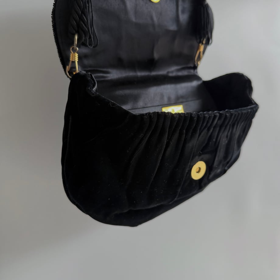 69884333a2694679461157e9