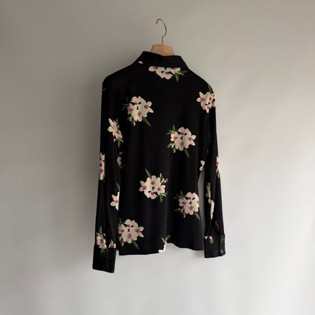 Classic flower shirt