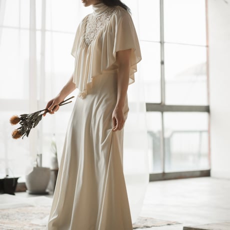 【RENTAL】High neck gathered dress