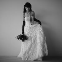 【RENTAL】Ruffle wedding dress