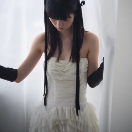 【RENTAL】Ruffle wedding dress
