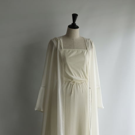 【RENTAL】Gauze long gown