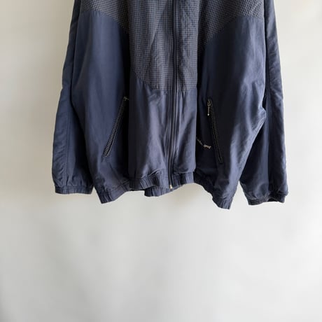 Navy check outer