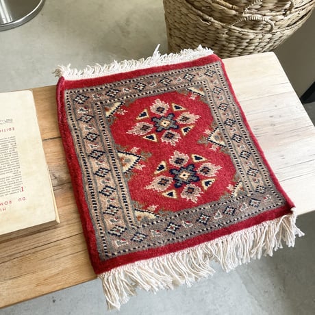 Vintage mood mini rug (red)