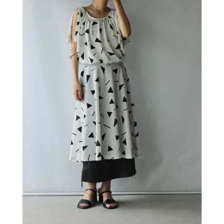 80's triangle dress