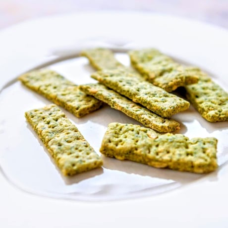 VEGICRA 葉山 野菜のクラッカー（ほうれん草＋カシューナッツ）