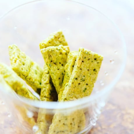 VEGICRA 葉山 野菜のクラッカー（ほうれん草＋カシューナッツ）