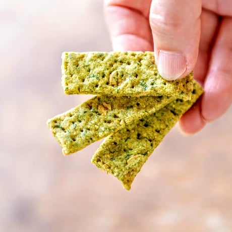 VEGICRA 葉山 野菜のクラッカー（ほうれん草＋カシューナッツ）