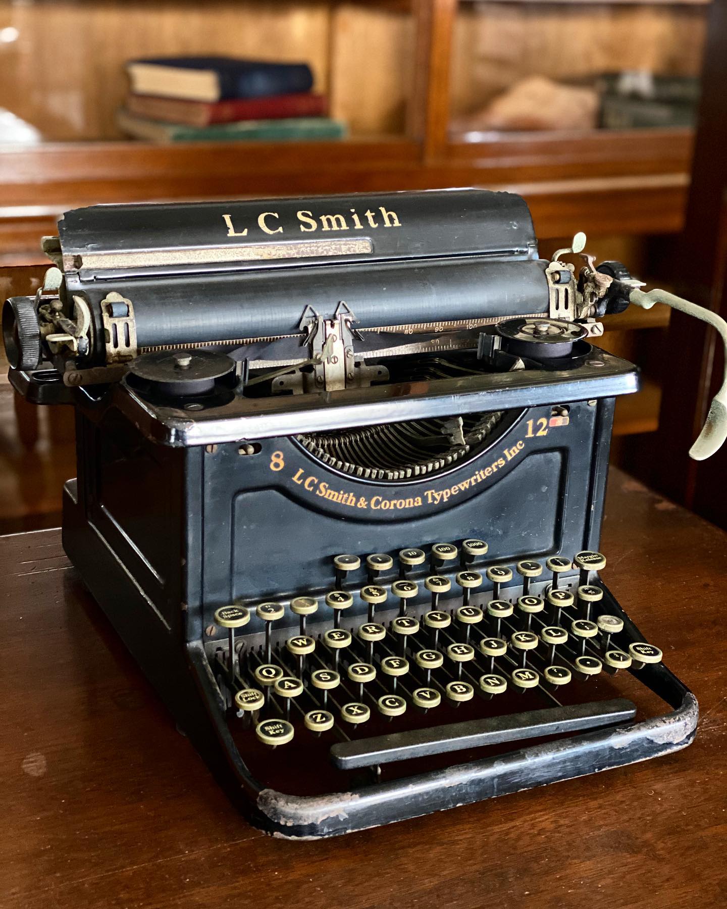 アメリカ「L.C. Smith & Bros.社製のアンティーク・タイプライター original
