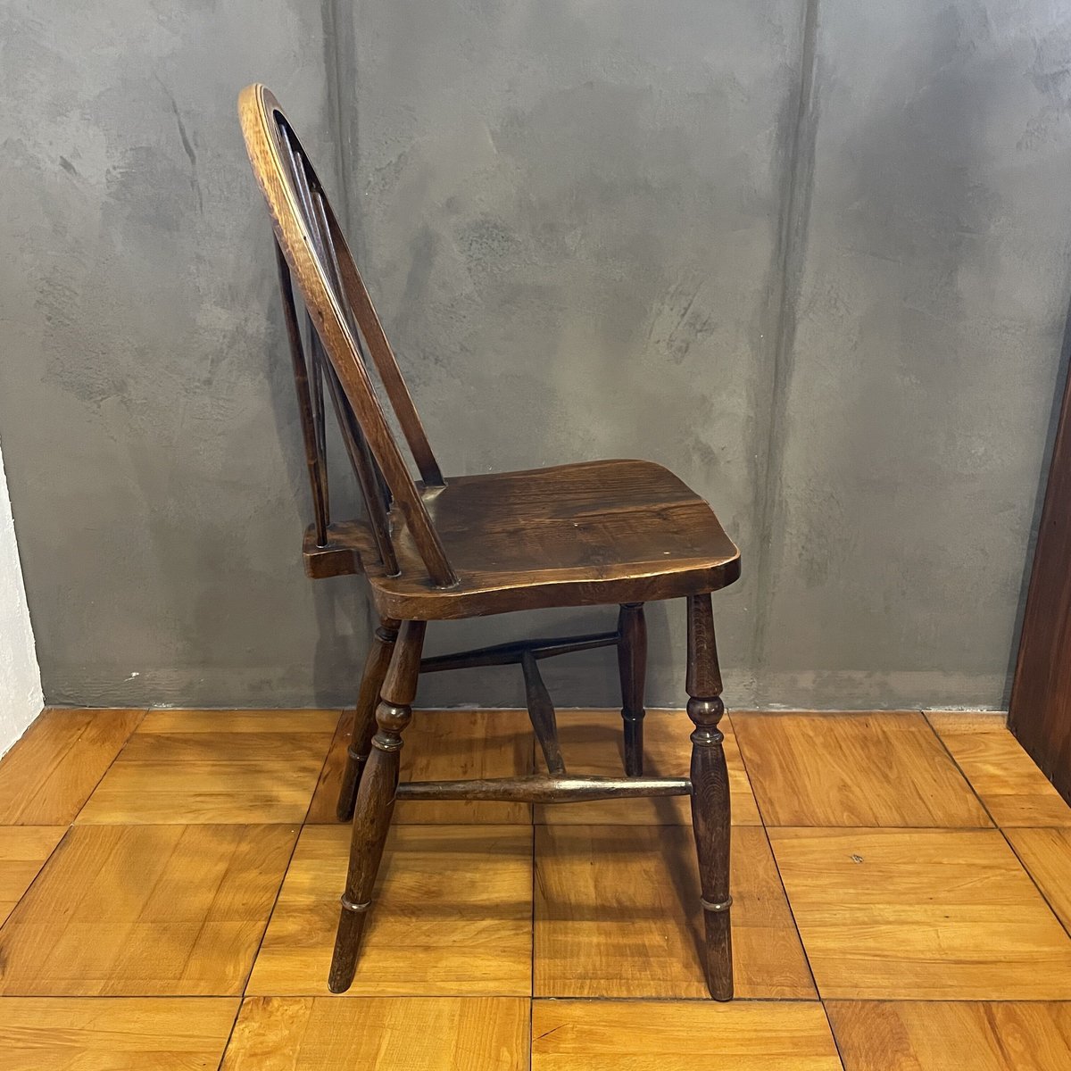 古い椅子 イギリス製 ウィンザーチェア 木製 イス 古道具 アンティーク