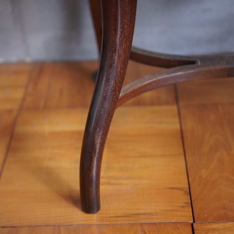 古い椅子 アームチェア 木製 椅子 アンティークチェア 肘掛け椅子 古