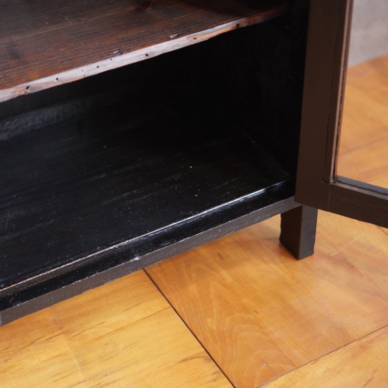 古いキャビネット 収納棚 木製 黒 食器棚 古家具 古道具 アンティーク