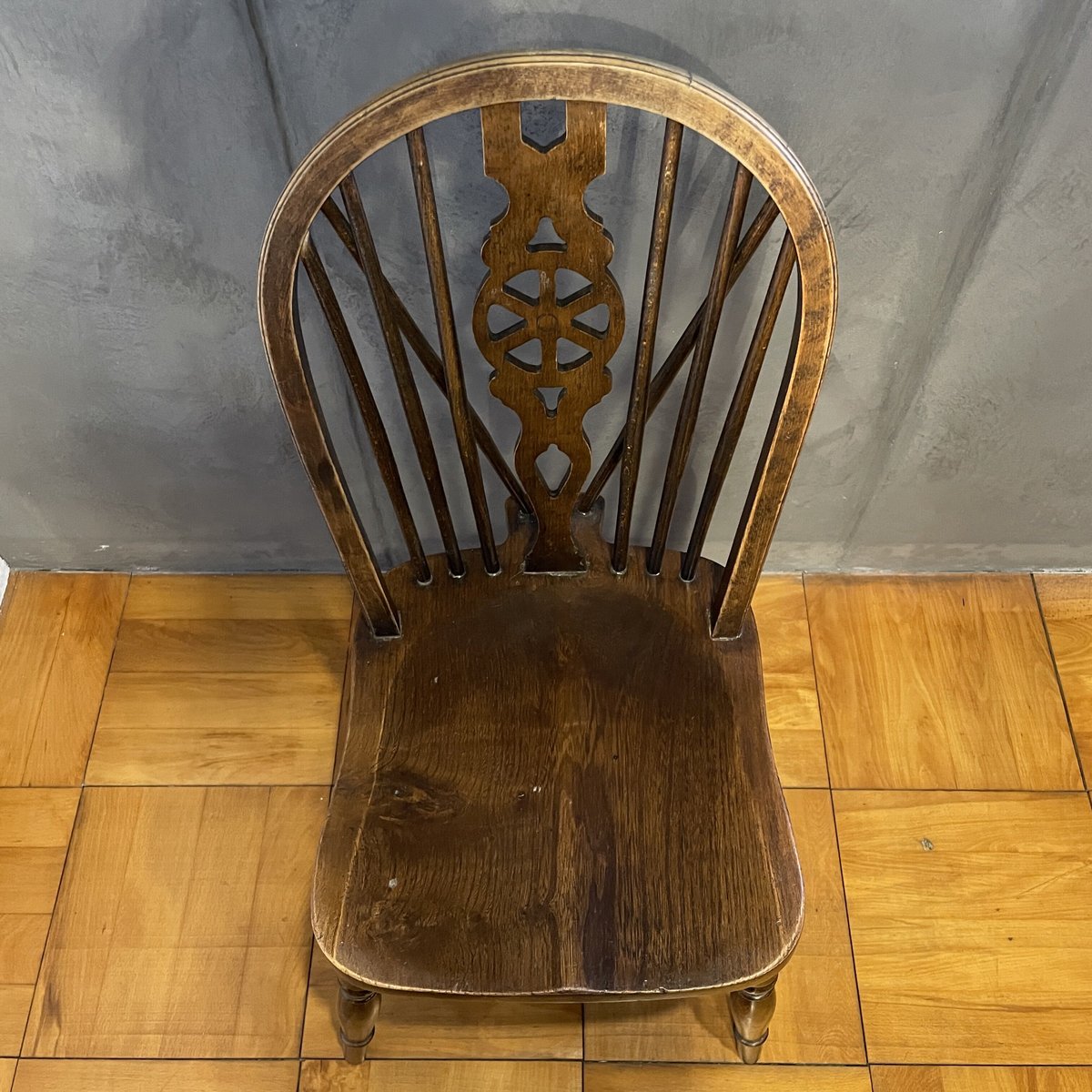 古い椅子 イギリス製 ウィンザーチェア 木製 イス 古道具 アンティーク