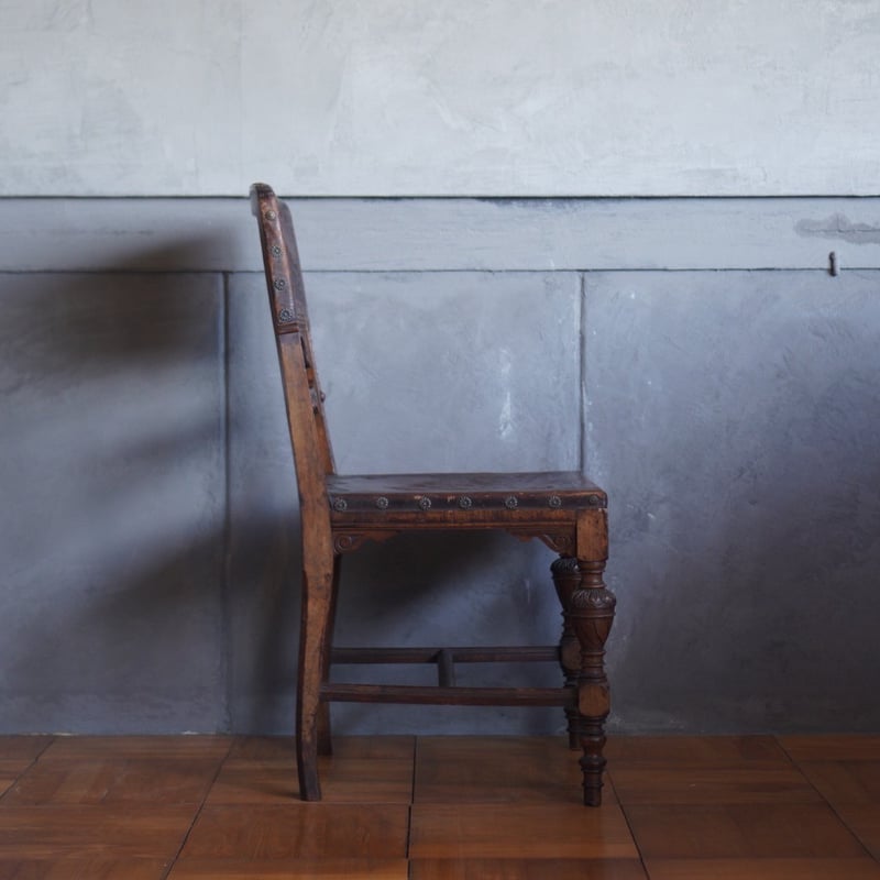 古い椅子 レザーチェア 木製 椅子 アンティークチェア 古家具 古道具