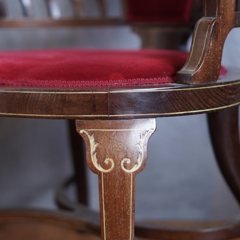 古い椅子 アームチェア 木製 椅子 アンティークチェア 肘掛け